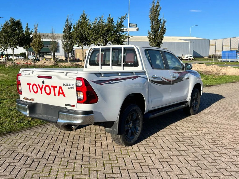Toyota Hilux GLX SR5 4x4 - 2 UNITS IN STOCK - 2.4 D Double Cab - EURO 2 - NEW!! - Pikap, Dostavno vozilo sa duplom kabinom: slika 5 Toyota Hilux GLX SR5 4x4 - 2 UNITS IN STOCK - 2.4 D Double Cab - EURO 2 - NEW!! - Pikap, Dostavno vozilo sa duplom kabinom: slika 5