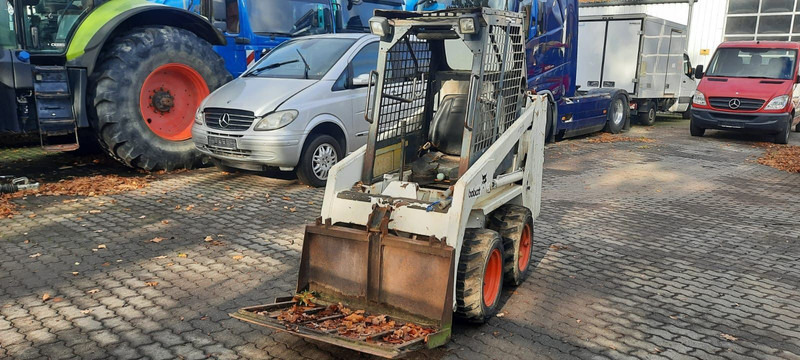 Bobcat 443 4x4 Radlader - Mini utovarivač: slika 2 Bobcat 443 4x4 Radlader - Mini utovarivač: slika 2