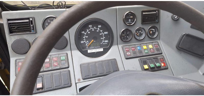 Grove GMK3055 6x6 55To.43Meter - Autokran za sve terene: slika 5 Grove GMK3055 6x6 55To.43Meter - Autokran za sve terene: slika 5