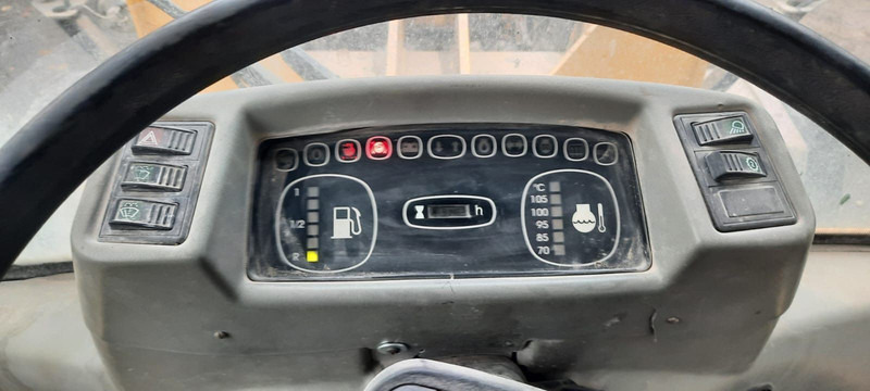 Komatsu WA95-3 - Utovarivač točkaš: slika 5 Komatsu WA95-3 - Utovarivač točkaš: slika 5