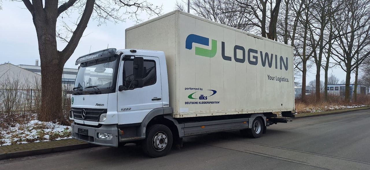 Mercedes-Benz 1222 Atego Koffer mit LBW Klima - Kamion sa zatvorenim sandukom: slika 1 Mercedes-Benz 1222 Atego Koffer mit LBW Klima - Kamion sa zatvorenim sandukom: slika 1