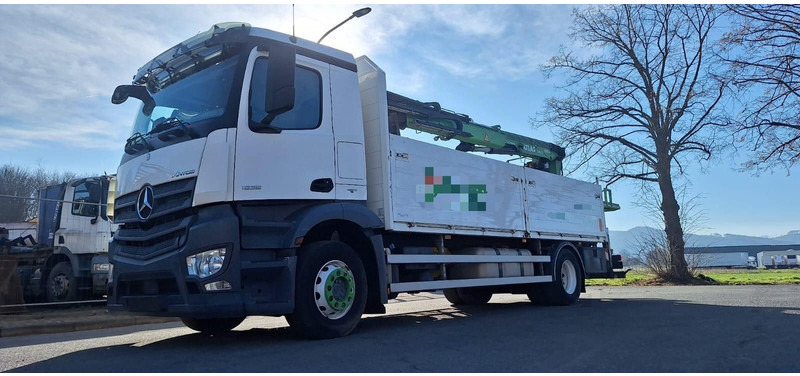 Mercedes-Benz 1835 Antos 4x2 Klima 1-Hand - Kamion sa tovarnim sandukom, Kamion sa dizalicom: slika 1 Mercedes-Benz 1835 Antos 4x2 Klima 1-Hand - Kamion sa tovarnim sandukom, Kamion sa dizalicom: slika 1