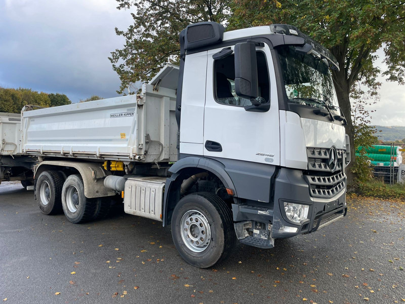 Mercedes-Benz 2648 3348 - Istovarivač: slika 4 Mercedes-Benz 2648 3348 - Istovarivač: slika 4