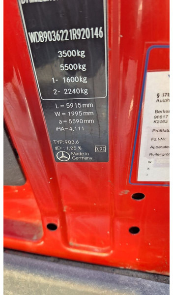 Dostavno vozilo sa otvorenom sandukom, Dostavno vozilo sa duplom kabinom Mercedes-Benz 300-serie 313 Pritsche Doppelkabine: slika 9