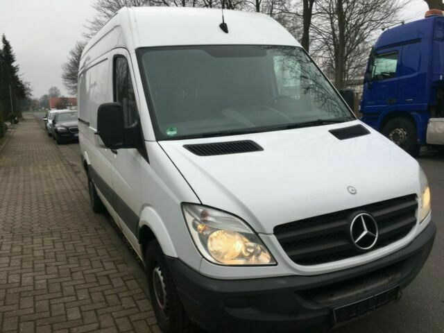 Mercedes-Benz 300-serie 313 cdi Sprinter German Truck - Furgon: slika 3 Mercedes-Benz 300-serie 313 cdi Sprinter German Truck - Furgon: slika 3