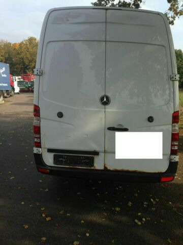 Mercedes-Benz 311 Maxi Lang Hoch Sprinter - Furgon: slika 4 Mercedes-Benz 311 Maxi Lang Hoch Sprinter - Furgon: slika 4
