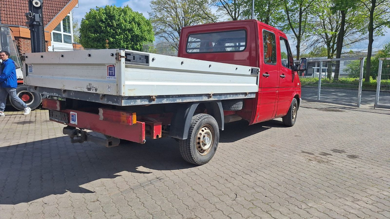 Mercedes-Benz 313 Pritsche Doppelkabine - Dostavno vozilo sa otvorenom sandukom, Dostavno vozilo sa duplom kabinom: slika 4 Mercedes-Benz 313 Pritsche Doppelkabine - Dostavno vozilo sa otvorenom sandukom, Dostavno vozilo sa duplom kabinom: slika 4