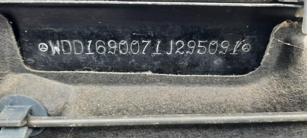 Mercedes-Benz A 180 CDI AVANTGARDE - Limuzina: slika 5 Mercedes-Benz A 180 CDI AVANTGARDE - Limuzina: slika 5
