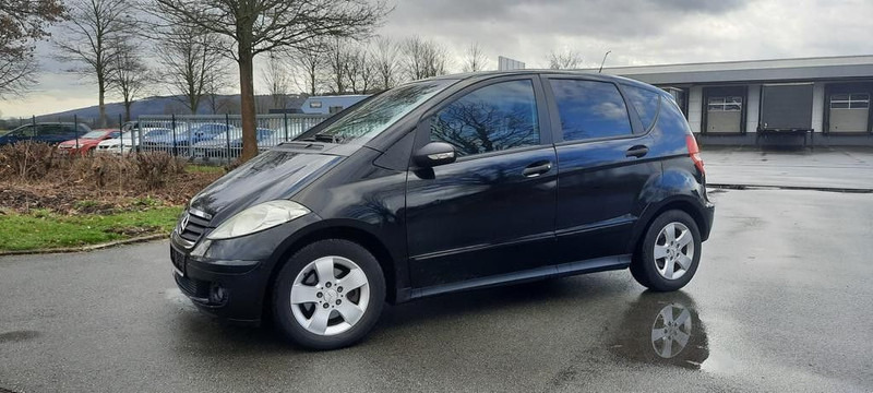 Mercedes-Benz A-Klasse 180 CDI AVANTGARDE - Hečbek: slika 1 Mercedes-Benz A-Klasse 180 CDI AVANTGARDE - Hečbek: slika 1
