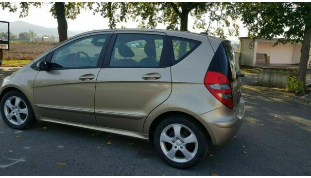 Mercedes-Benz A-Klasse 200 CDI - Hečbek: slika 4 Mercedes-Benz A-Klasse 200 CDI - Hečbek: slika 4