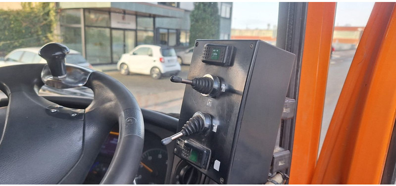 Mercedes-Benz Atego 1524 2 6-Zyl. 4x2 - Autočistilica: slika 5 Mercedes-Benz Atego 1524 2 6-Zyl. 4x2 - Autočistilica: slika 5