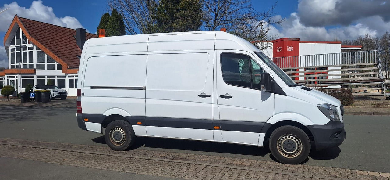 Mercedes-Benz Sprinter II Kasten 216CDI Lang/Hoch - Mali kombi: slika 2 Mercedes-Benz Sprinter II Kasten 216CDI Lang/Hoch - Mali kombi: slika 2