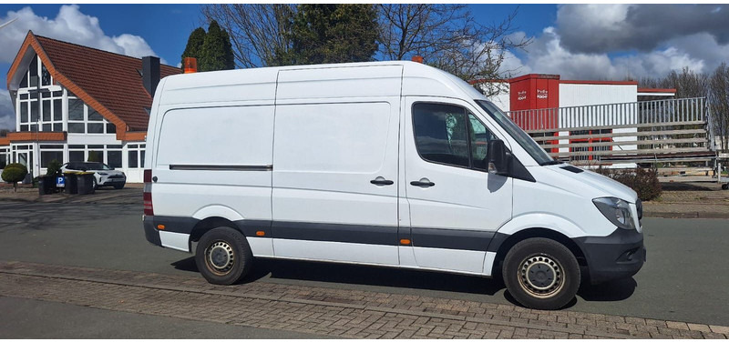 Mercedes-Benz Sprinter II Kasten 216CDI Lang/Hoch - Mali kombi: slika 2 Mercedes-Benz Sprinter II Kasten 216CDI Lang/Hoch - Mali kombi: slika 2
