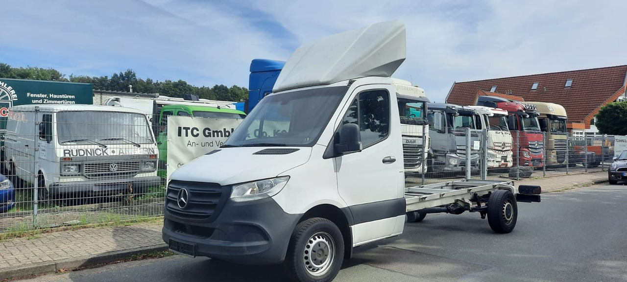 Mercedes-Benz Sprinter III Pritsche RWD/AWD 311/314/316 CDI RW - Dostavno vozilo sa otvorenom sandukom: slika 1 Mercedes-Benz Sprinter III Pritsche RWD/AWD 311/314/316 CDI RW - Dostavno vozilo sa otvorenom sandukom: slika 1
