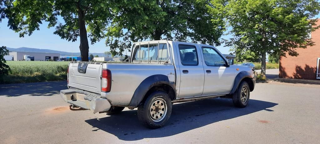 Nissan PickUp Doka - SUVSUV: slika 3 Nissan PickUp Doka - SUVSUV: slika 3
