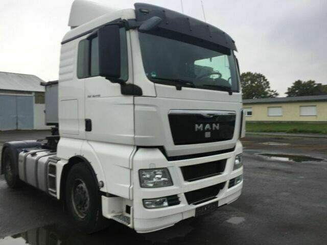 MAN TGX18.440H 4x4 SZM Kipphydraulik - Tegljač: slika 2 MAN TGX18.440H 4x4 SZM Kipphydraulik - Tegljač: slika 2