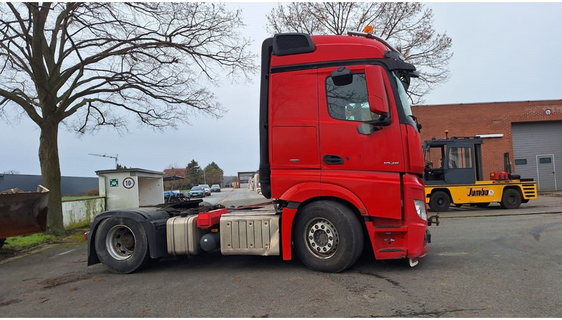 Mercedes-Benz 1845 Actros 4 2-Achser 4x2 SZM - Tegljač: slika 3 Mercedes-Benz 1845 Actros 4 2-Achser 4x2 SZM - Tegljač: slika 3