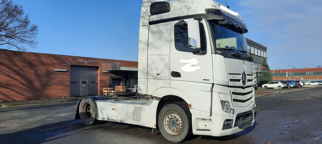 Mercedes-Benz 1845 Actros MP 4 - Tegljač: slika 1 Mercedes-Benz 1845 Actros MP 4 - Tegljač: slika 1