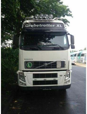 Volvo FH 440 G.Haus-Hochdach Euro:4 German Truck - Tegljač: slika 2 Volvo FH 440 G.Haus-Hochdach Euro:4 German Truck - Tegljač: slika 2