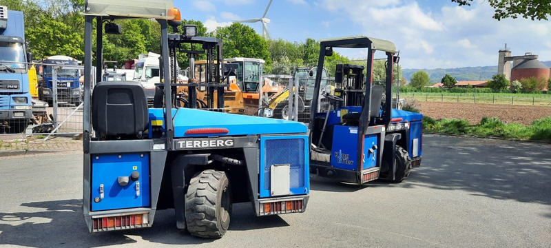 Terberg TKL M1-3 Mitnahmestapler - Bočni utovarivač: slika 1 Terberg TKL M1-3 Mitnahmestapler - Bočni utovarivač: slika 1