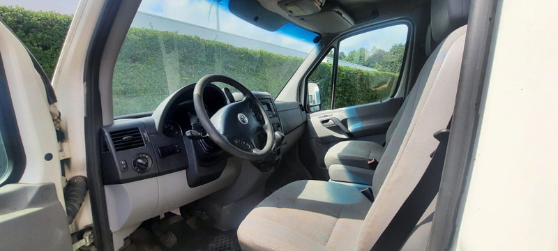 Furgon Volkswagen Crafter TDI Lang/Klima 3-Sitzer: slika 6 Furgon Volkswagen Crafter TDI Lang/Klima 3-Sitzer: slika 6