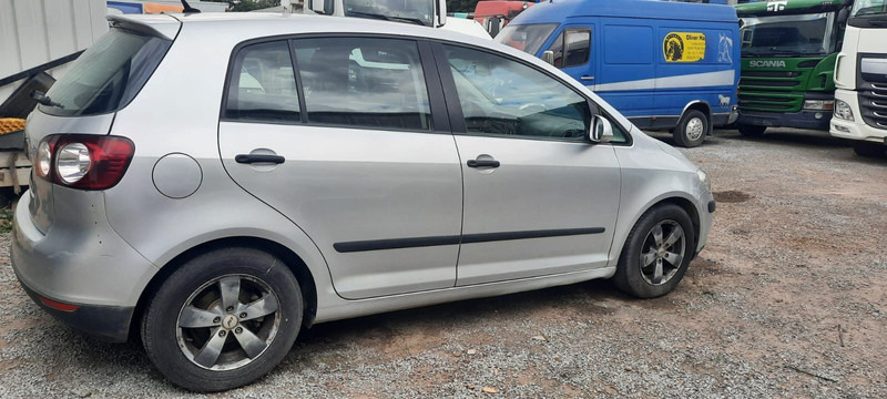 Volkswagen Golf Plus 1.9 TDI DSG DPF Comfortline - Hečbek: slika 2 Volkswagen Golf Plus 1.9 TDI DSG DPF Comfortline - Hečbek: slika 2