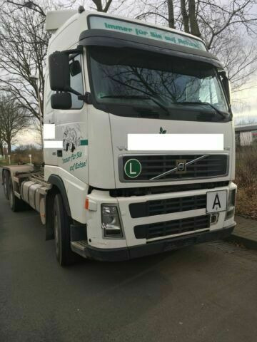Volvo FH12-420 G.Haus 2xBett Klima Schaltgetriebe Reta - Kamion sa hidrauličnom kukom: slika 4 Volvo FH12-420 G.Haus 2xBett Klima Schaltgetriebe Reta - Kamion sa hidrauličnom kukom: slika 4