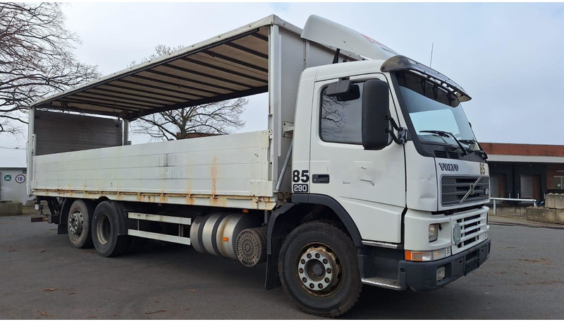 Volvo FM7 6x2 Koffer 3x vorhanden - Kamion sa tovarnim sandukom: slika 2 Volvo FM7 6x2 Koffer 3x vorhanden - Kamion sa tovarnim sandukom: slika 2
