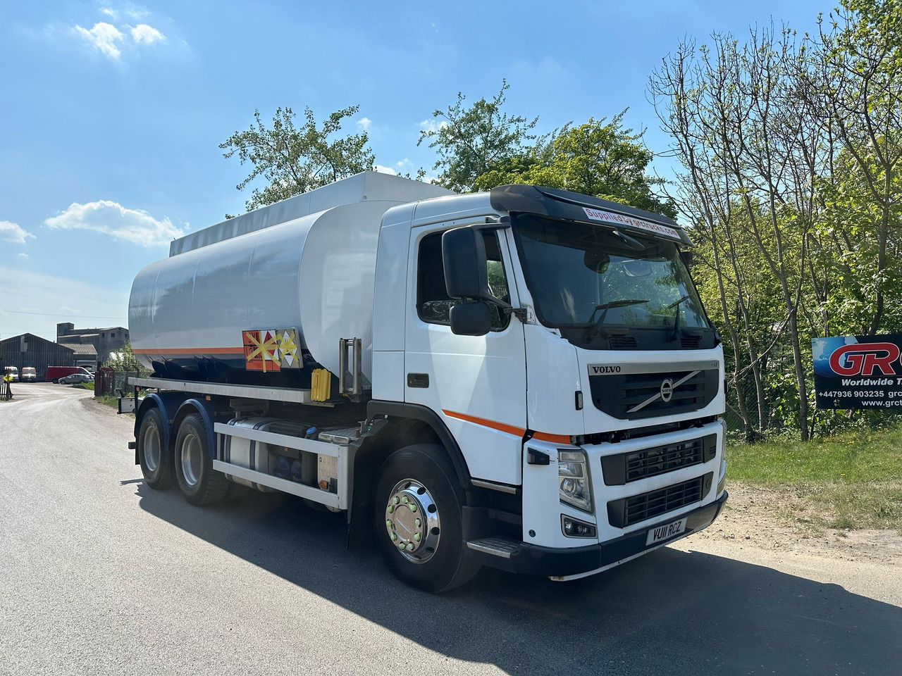 2011 Volvo FM Fuel Tanker - Kamion cisterna: slika 5 2011 Volvo FM Fuel Tanker - Kamion cisterna: slika 5