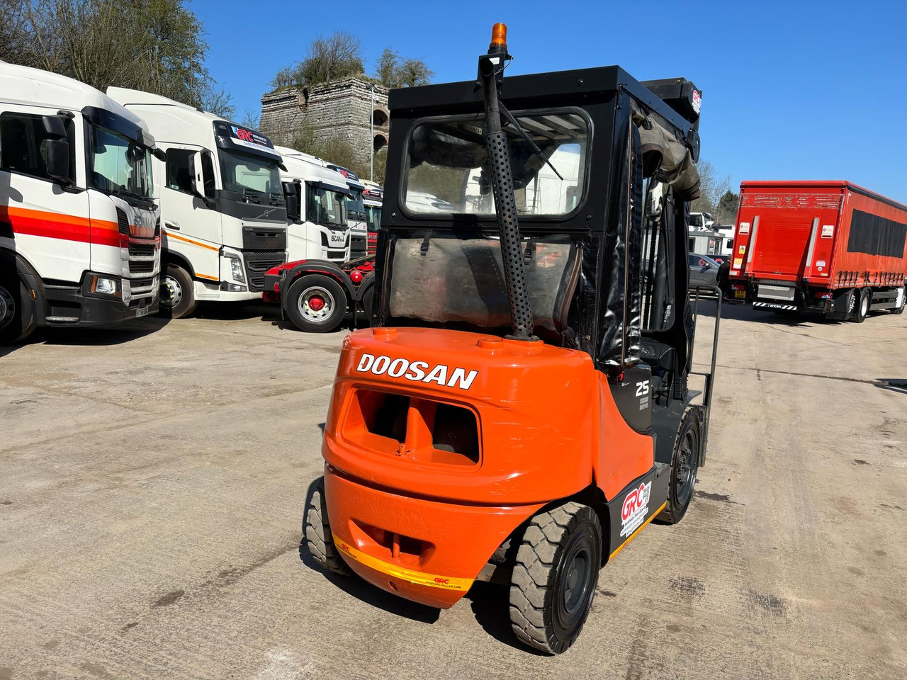 2012 DOOSAN D25S-5 Forklift - Dizel viljuškar: slika 4 2012 DOOSAN D25S-5 Forklift - Dizel viljuškar: slika 4
