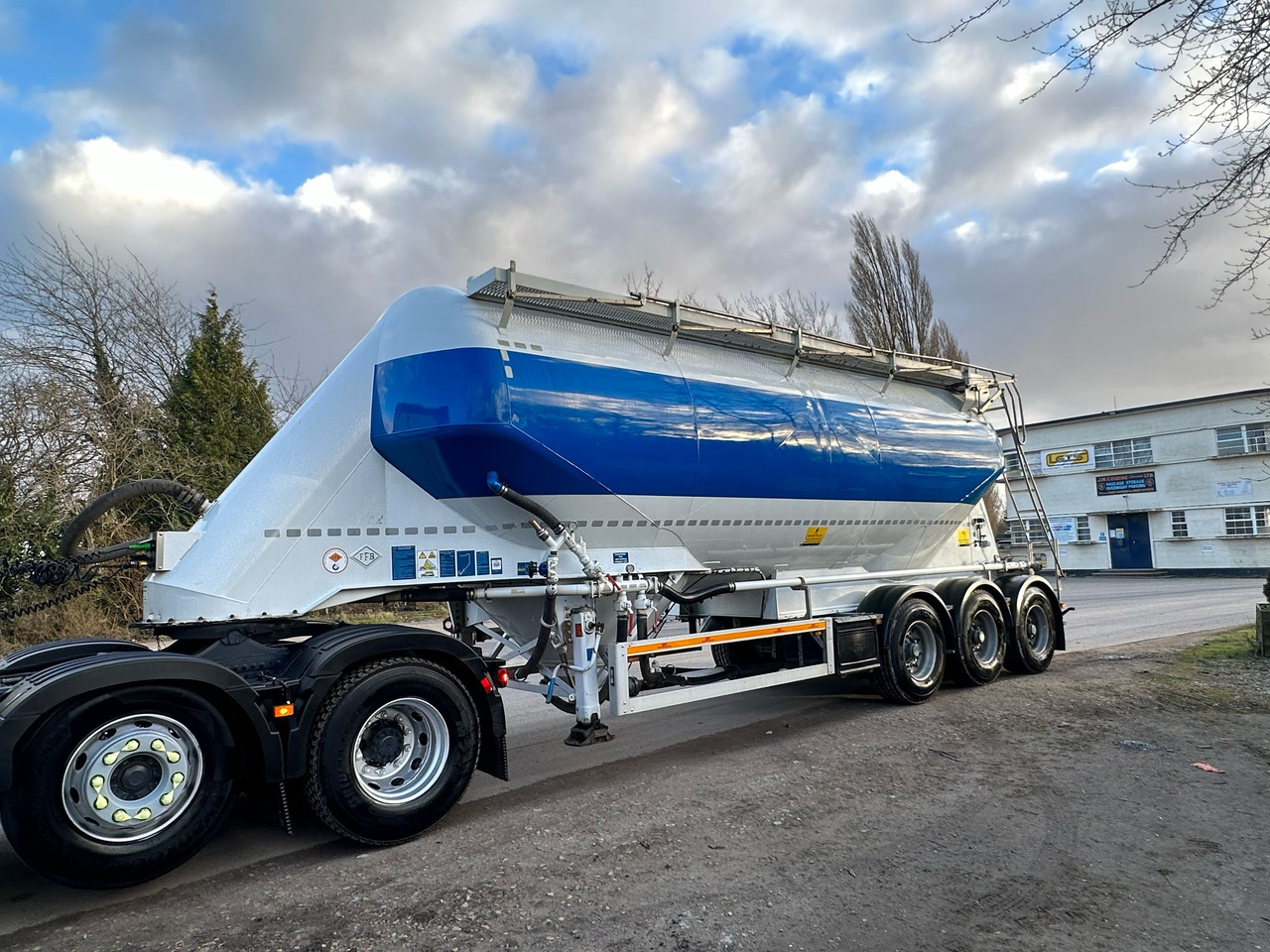 2013 Feldbinder Powder Tanker - Silo cisterna: slika 3 2013 Feldbinder Powder Tanker - Silo cisterna: slika 3