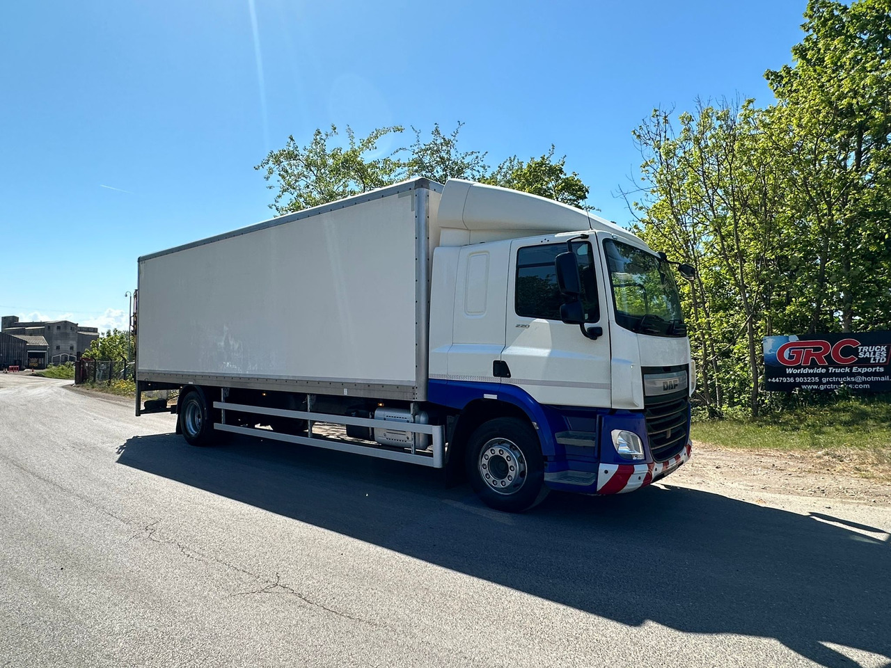 2016 DAF CF 220 Rigid Truck - Kamion sa zatvorenim sandukom: slika 2 2016 DAF CF 220 Rigid Truck - Kamion sa zatvorenim sandukom: slika 2