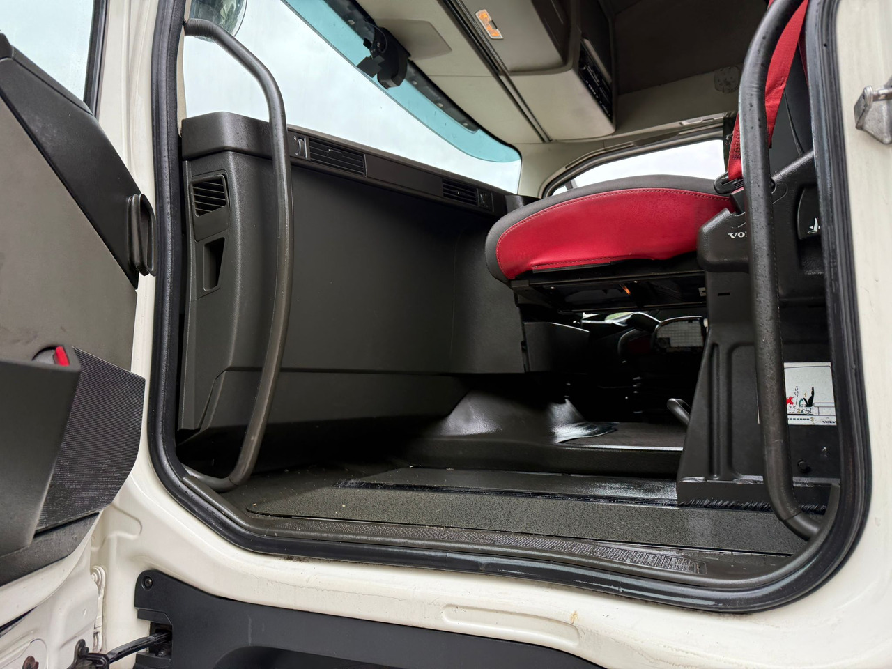 Tegljač 2016 Volvo FH 460 Tractor Unit: slika 26 Tegljač 2016 Volvo FH 460 Tractor Unit: slika 26