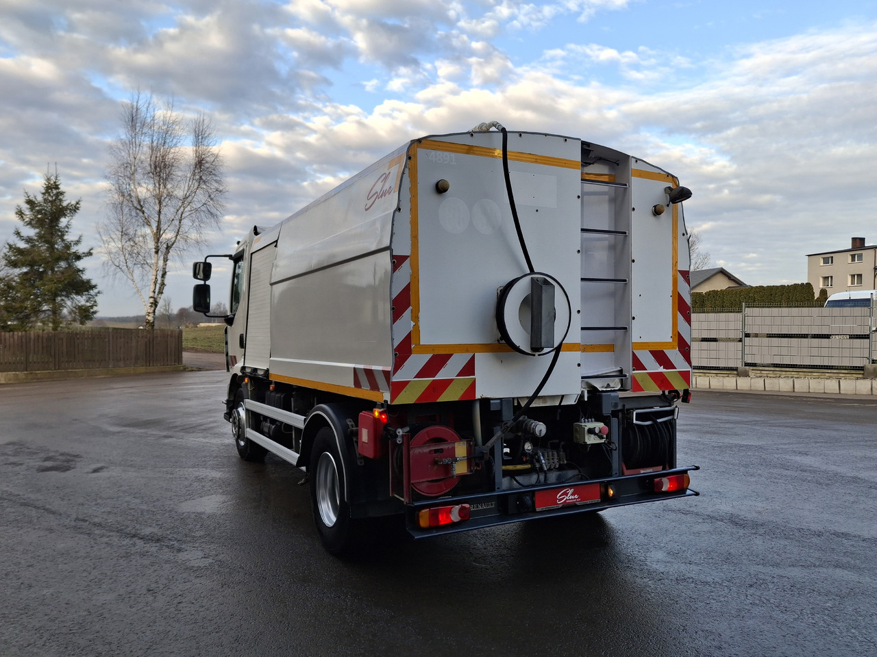 Renault Midlum 270 Polewaczka Straßenwaschanlage Karcher Waschen - Korisno/ Posebno vozilo: slika 3 Renault Midlum 270 Polewaczka Straßenwaschanlage Karcher Waschen - Korisno/ Posebno vozilo: slika 3