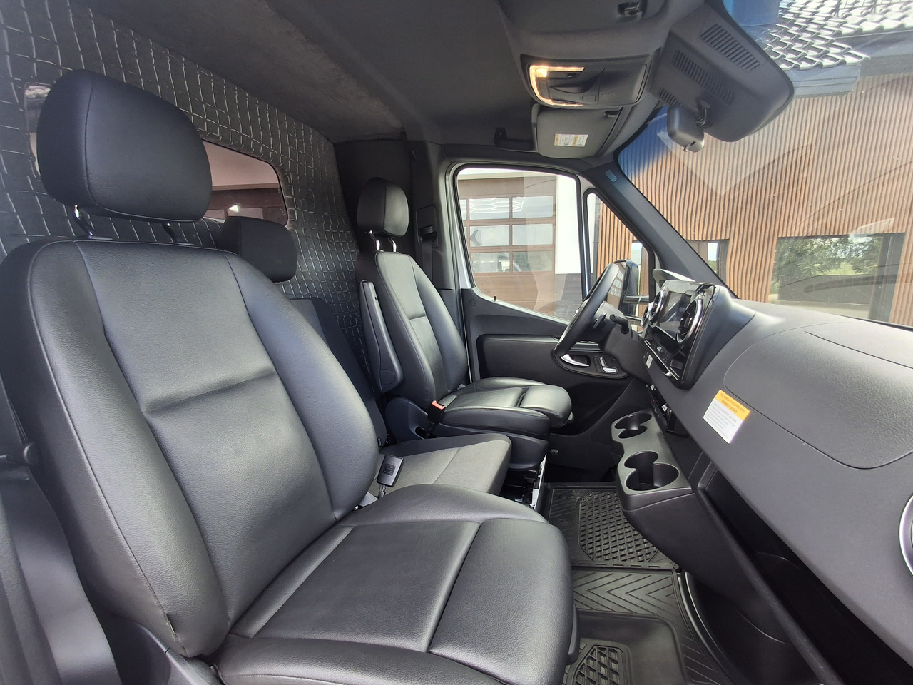 Mercedes-Benz Sprinter 519 Laweta 3500kg Koła Bliźniacze 3.0 V6 Mercedes-Benz Sprinter 519 Laweta 3500kg Koła Bliźniacze 3.0 V6: slika 31