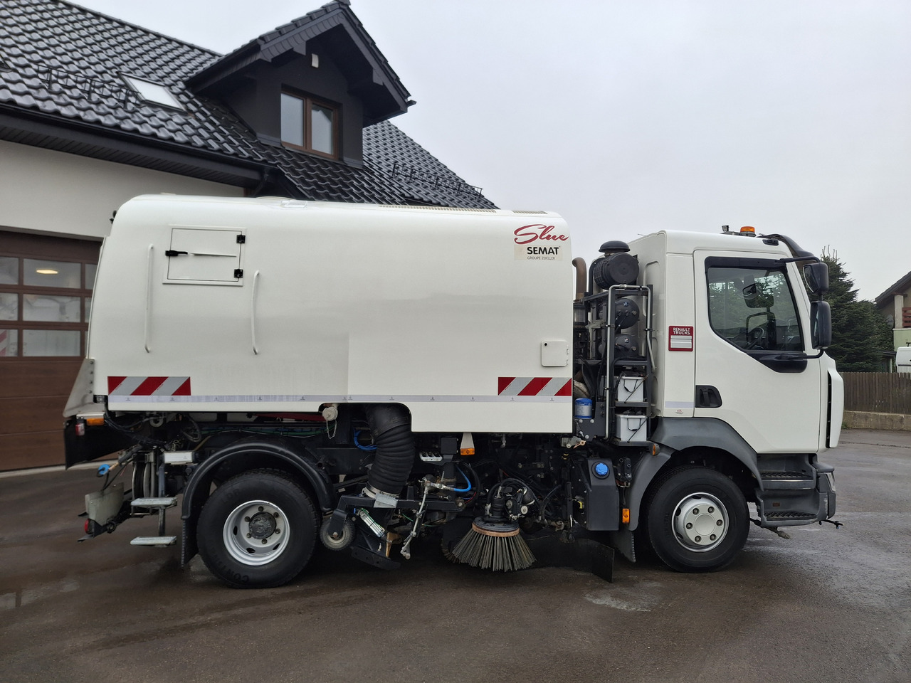 RENAULT D12 Zamiatarka Kehrmaschine SEMAT Zoeller Faun Karcher Euro 6 PM10 L/R 2017r - Autočistilica: slika 5 RENAULT D12 Zamiatarka Kehrmaschine SEMAT Zoeller Faun Karcher Euro 6 PM10 L/R 2017r - Autočistilica: slika 5