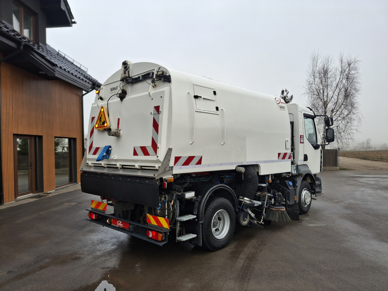 RENAULT D12 Zamiatarka Kehrmaschine SEMAT Zoeller Faun Karcher Euro 6 PM10 L/R 2017r - Autočistilica: slika 3 RENAULT D12 Zamiatarka Kehrmaschine SEMAT Zoeller Faun Karcher Euro 6 PM10 L/R 2017r - Autočistilica: slika 3