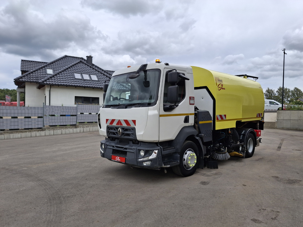 RENAULT D16 Zamiatarka Kehrmaschine SEMAT Zoeller FAUN Karcher Szczotki L/R Hydrostat Euro 6 PM10 Rura Do Liści - Autočistilica: slika 3 RENAULT D16 Zamiatarka Kehrmaschine SEMAT Zoeller FAUN Karcher Szczotki L/R Hydrostat Euro 6 PM10 Rura Do Liści - Autočistilica: slika 3