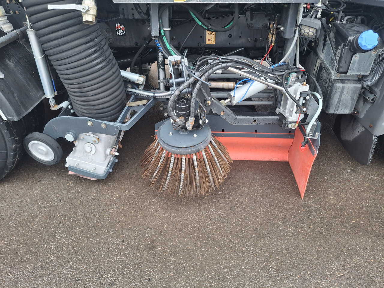 RENAULT Midlum 220 Zamiatarka Kehrmaschine Johnston 2 Motoren Szczotki L/R - Autočistilica: slika 5 RENAULT Midlum 220 Zamiatarka Kehrmaschine Johnston 2 Motoren Szczotki L/R - Autočistilica: slika 5