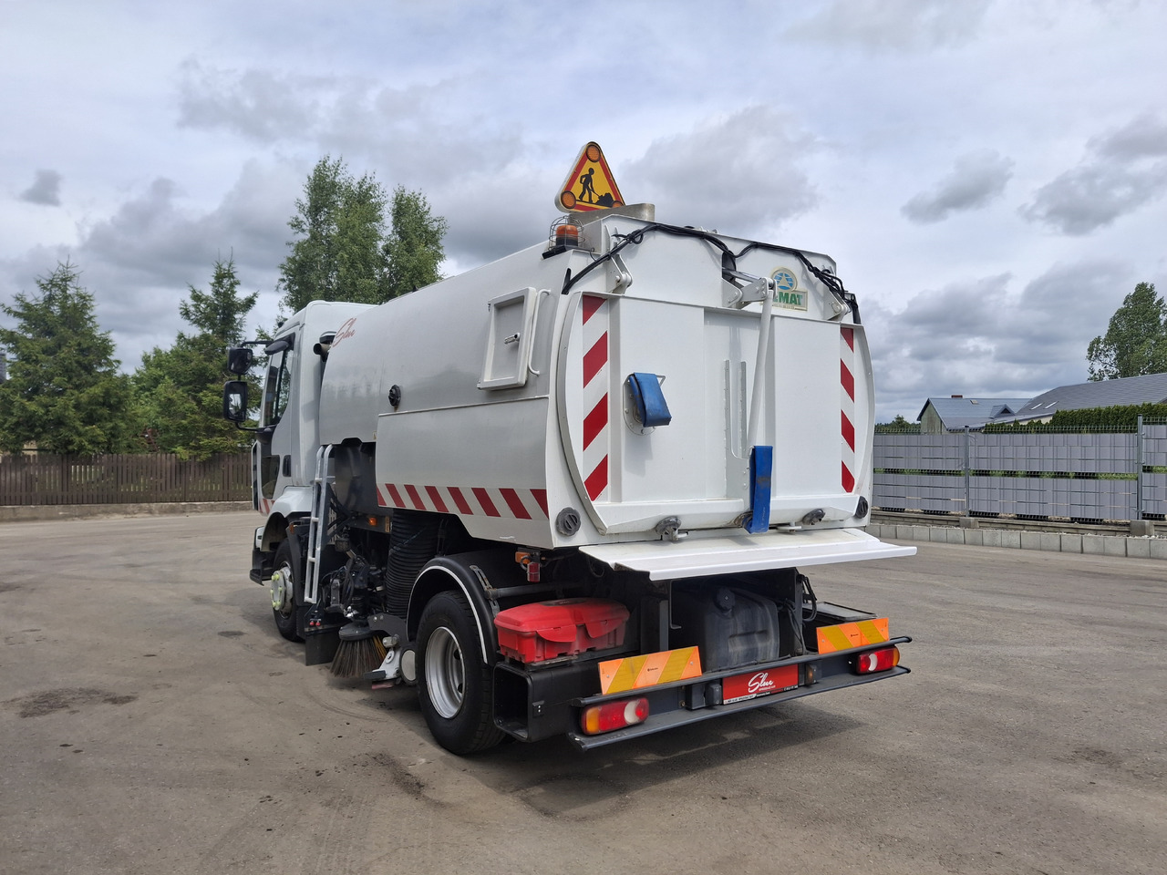 RENAULT Midlum 220 Zamiatarka Kehrmaschine Johnston L/R 2 Motoren 2 Silniki - Autočistilica: slika 3 RENAULT Midlum 220 Zamiatarka Kehrmaschine Johnston L/R 2 Motoren 2 Silniki - Autočistilica: slika 3