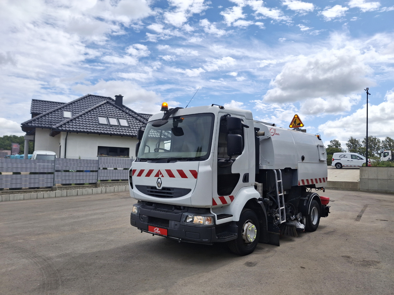 RENAULT Midlum 220 Zamiatarka Kehrmaschine Johnston L/R 2 Motoren 2 Silniki - Autočistilica: slika 2 RENAULT Midlum 220 Zamiatarka Kehrmaschine Johnston L/R 2 Motoren 2 Silniki - Autočistilica: slika 2