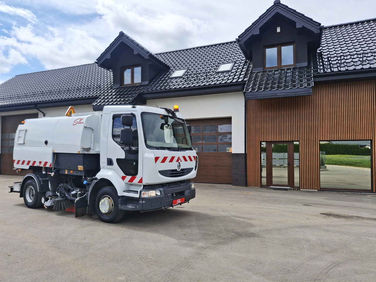 RENAULT Midlum 220 Zamiatarka Kehrmaschine Johnston L/R 2 Motoren 2 Silniki - Autočistilica: slika 1 RENAULT Midlum 220 Zamiatarka Kehrmaschine Johnston L/R 2 Motoren 2 Silniki - Autočistilica: slika 1