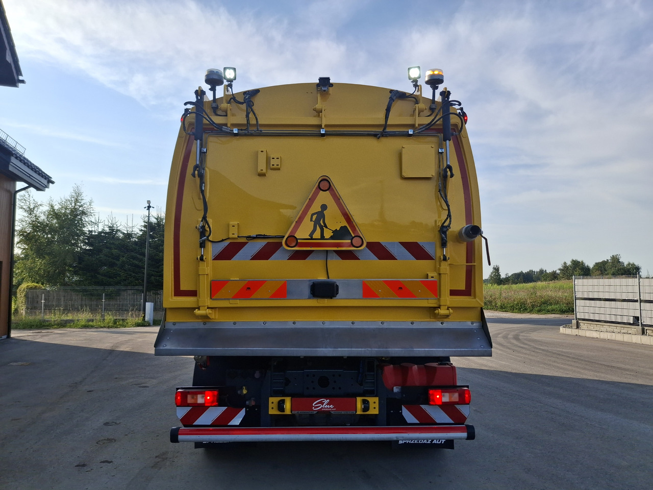 VOLVO FMX 420 Zamiatarka Kehrmaschine Euro 6 PM2.5 BROCK VS 7 TECH Karcher L/R 2145 Mth 2021r - Autočistilica: slika 5 VOLVO FMX 420 Zamiatarka Kehrmaschine Euro 6 PM2.5 BROCK VS 7 TECH Karcher L/R 2145 Mth 2021r - Autočistilica: slika 5