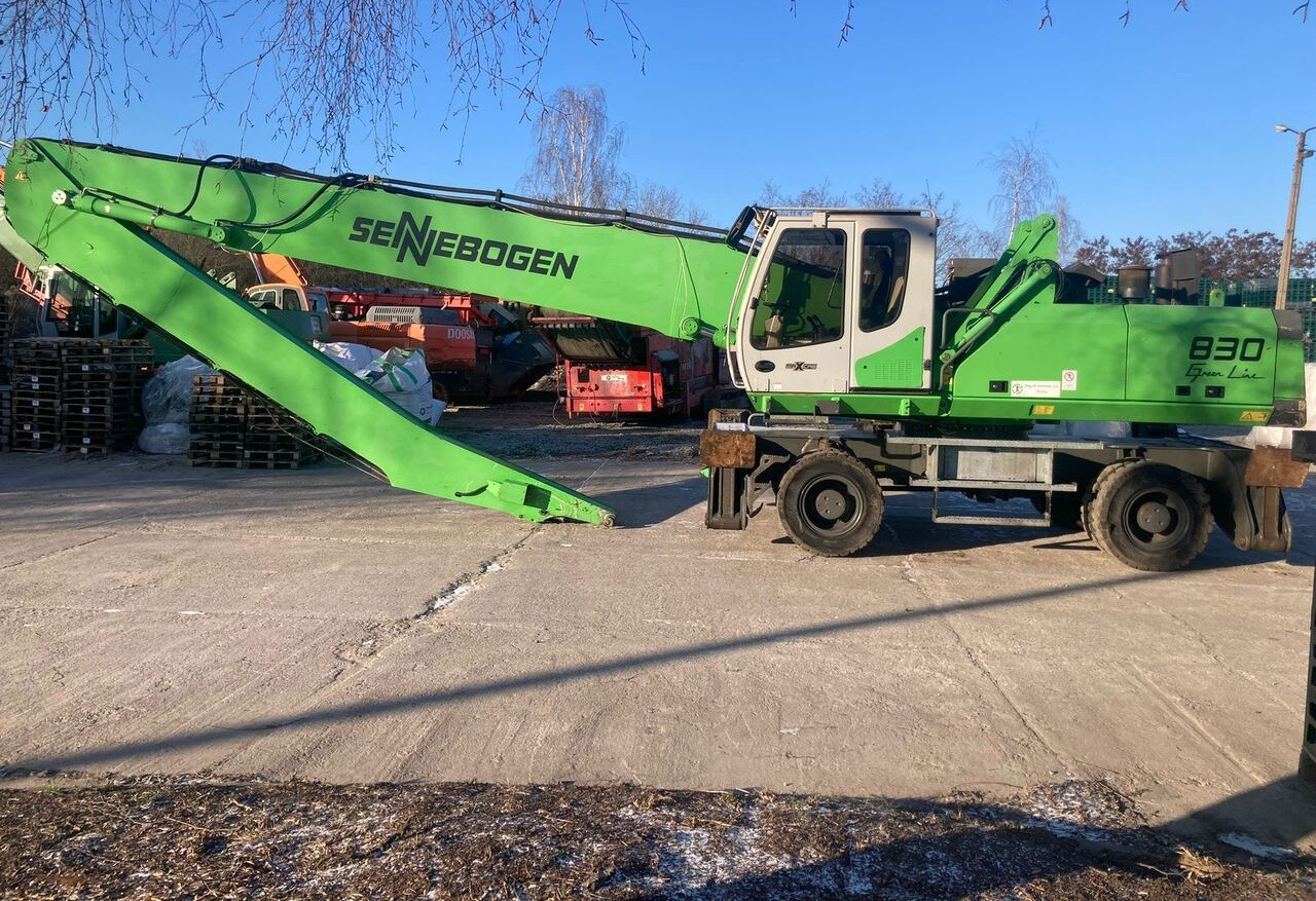 Sennebogen 830 - Bager za obradu otpada/ Industrije: slika 1 Sennebogen 830 - Bager za obradu otpada/ Industrije: slika 1
