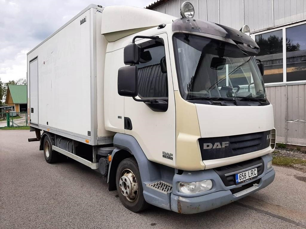 DAF FA 45.180 4X2 KITCHEN - Kamion sa zatvorenim sandukom: slika 4 DAF FA 45.180 4X2 KITCHEN - Kamion sa zatvorenim sandukom: slika 4