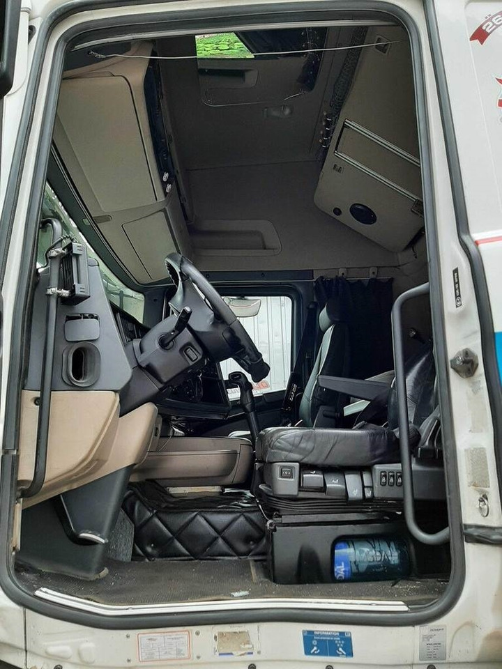 Scania R560 6X2 CHASSY 412kW - Kamion sa golom šasijom i zatvorenom kabinom: slika 5 Scania R560 6X2 CHASSY 412kW - Kamion sa golom šasijom i zatvorenom kabinom: slika 5
