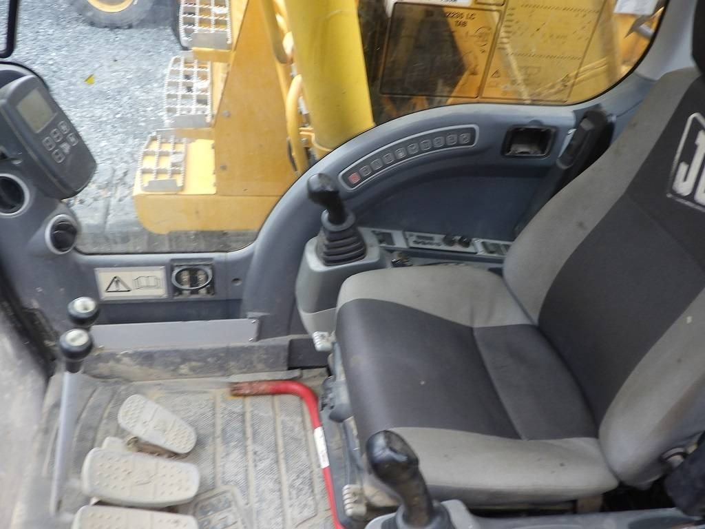 Bager guseničar JCB JZ 235 LC: slika 8