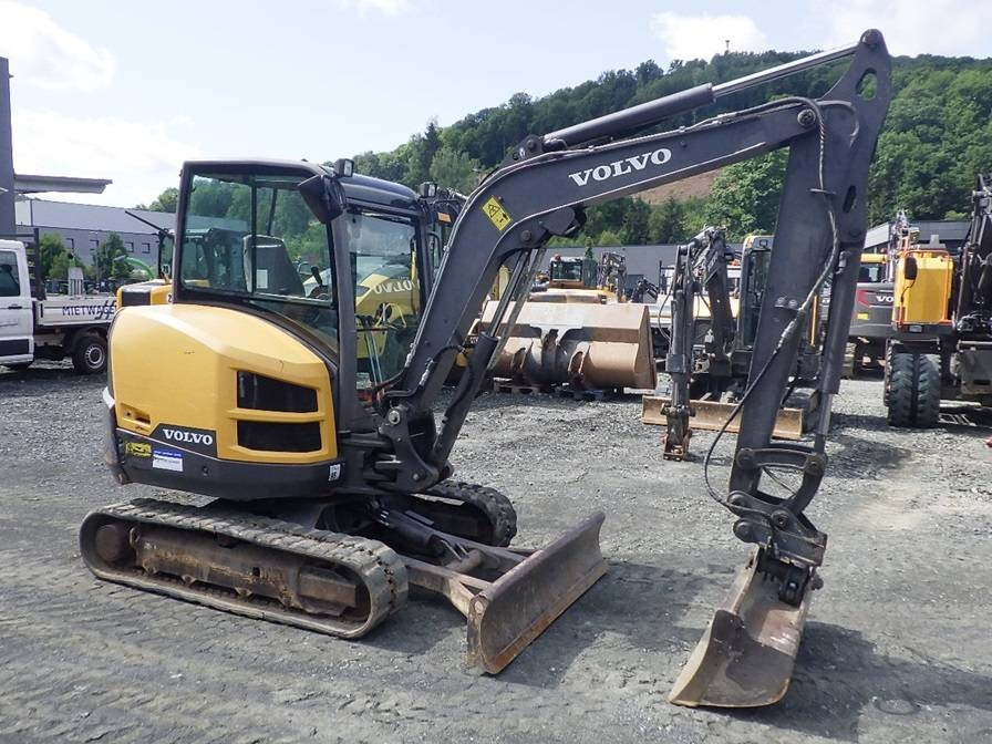 Volvo EC 35 D - Mini bager: slika 2 Volvo EC 35 D - Mini bager: slika 2