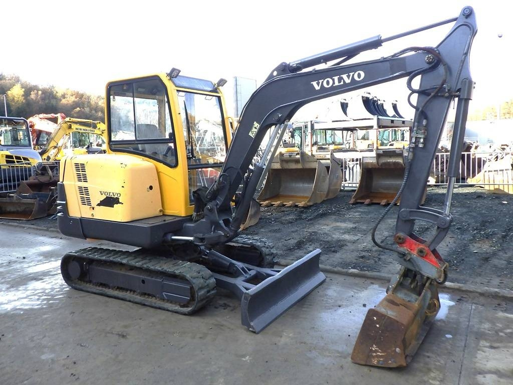 Volvo EC 35 - Mini bager: slika 3 Volvo EC 35 - Mini bager: slika 3