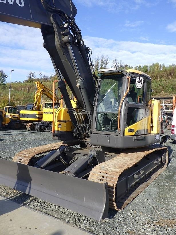 Volvo ECR 235 D - Bager guseničar: slika 2 Volvo ECR 235 D - Bager guseničar: slika 2